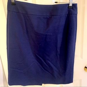 Never-worn Banana Republic pencil skirt